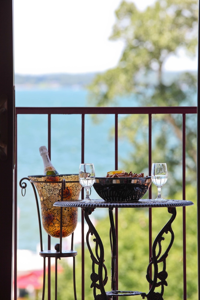 Balcony, Harbor Shores on Lake Geneva