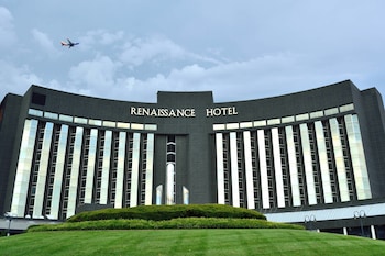 Renaissance St. Louis Airport Hotel
