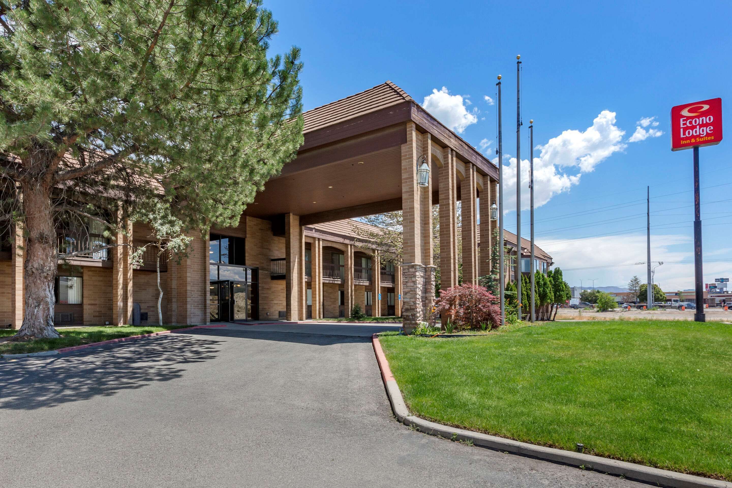 Econo Lodge Inn & Suites in Sandy, United States