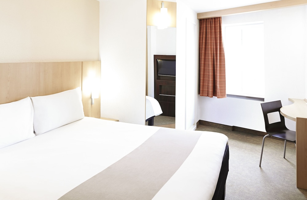 Ibis Birmingham New Street Station Hotel