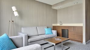 In-room safe, desk, soundproofing, iron/ironing board