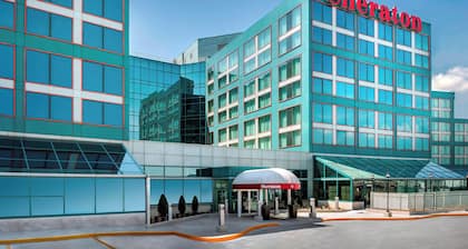 Sheraton Gateway Hotel In Toronto International Airport
