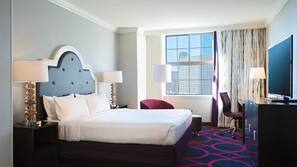1 bedroom, premium bedding, in-room safe, desk