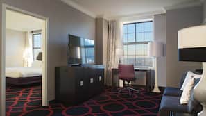 1 bedroom, premium bedding, in-room safe, desk