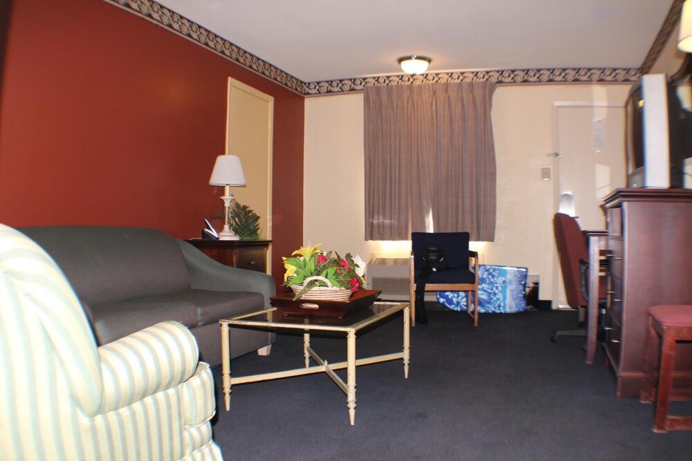 Living room, Value Inn & Suites