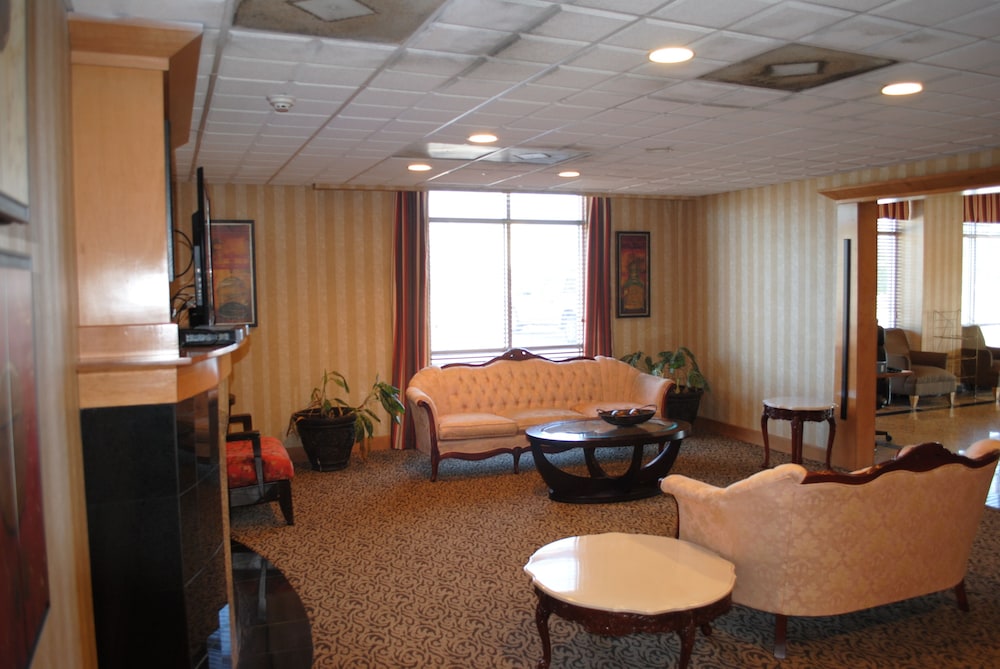 Interior entrance, Suburban Extended Stay Hotel Chester I-95