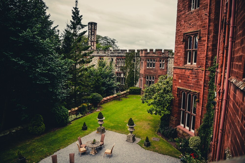 BBQ/picnic area, Ruthin Castle Hotel