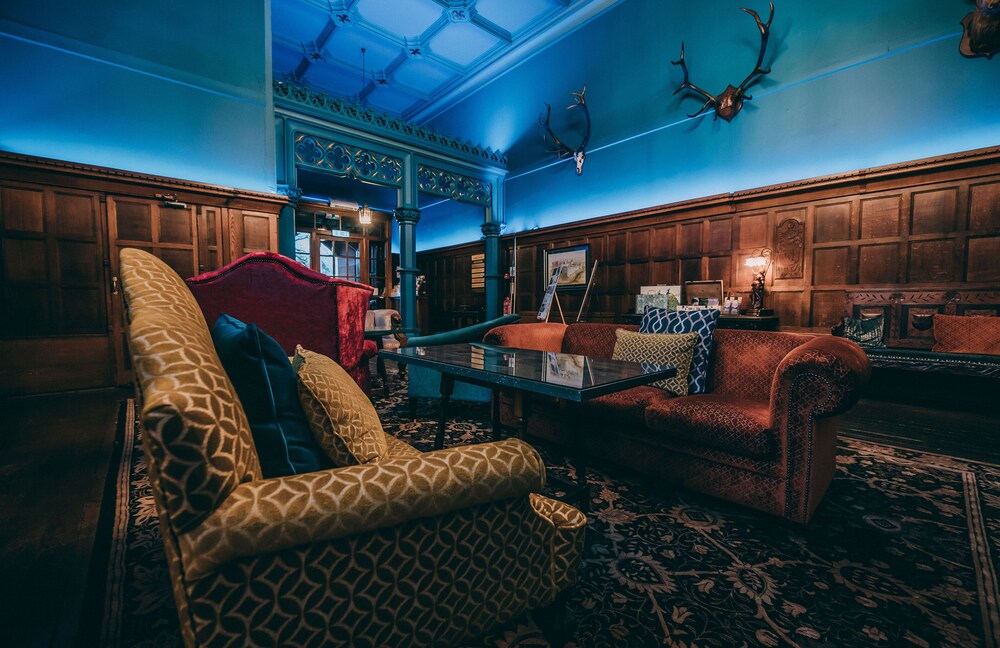 Interior entrance, Ruthin Castle Hotel