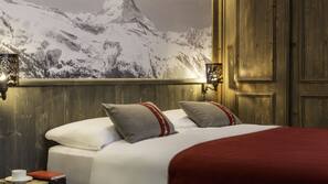 Premium bedding, minibar, in-room safe, desk