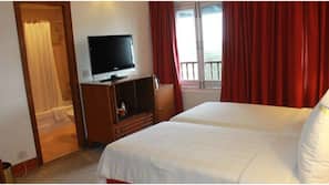 Minibar, in-room safe, iron/ironing board, rollaway beds