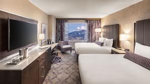 Premium bedding, in-room safe, desk, iron/ironing board