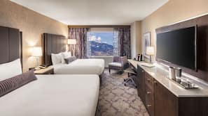 Premium bedding, in-room safe, desk, iron/ironing board