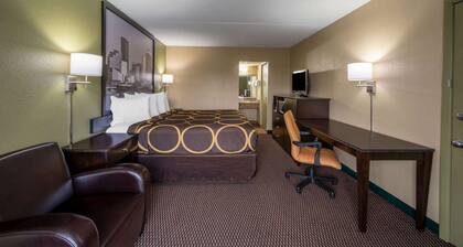 Super 8 by Wyndham Perrysburg/Toledo