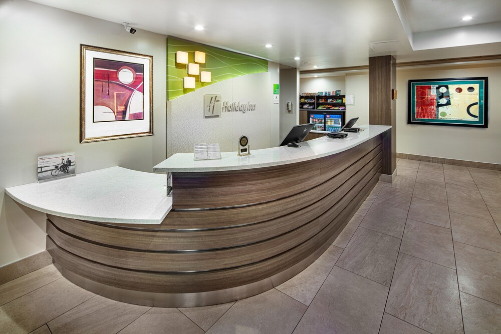 Holiday Inn Atlanta-Northlake, an IHG Hotel