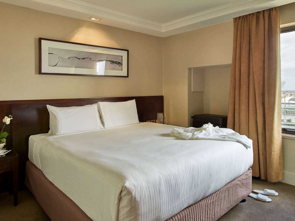 Pullman Melbourne on the Park