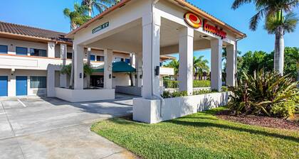 Econo Lodge Vero Beach - Downtown