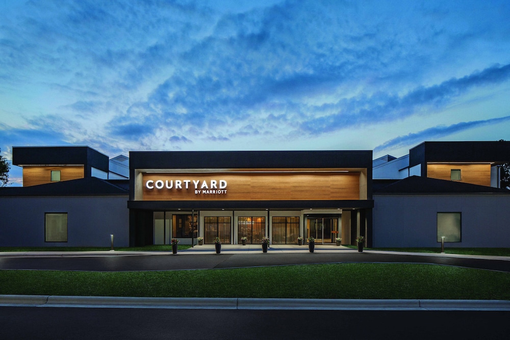 Courtyard by Marriott Greensboro