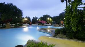 6 piscinas al aire libre