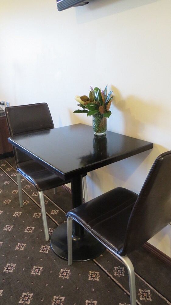Best Western Plus Goulburn