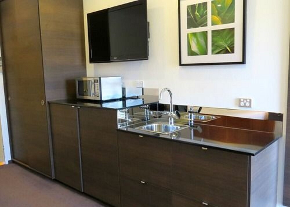 Private kitchen, Best Western Plus Goulburn