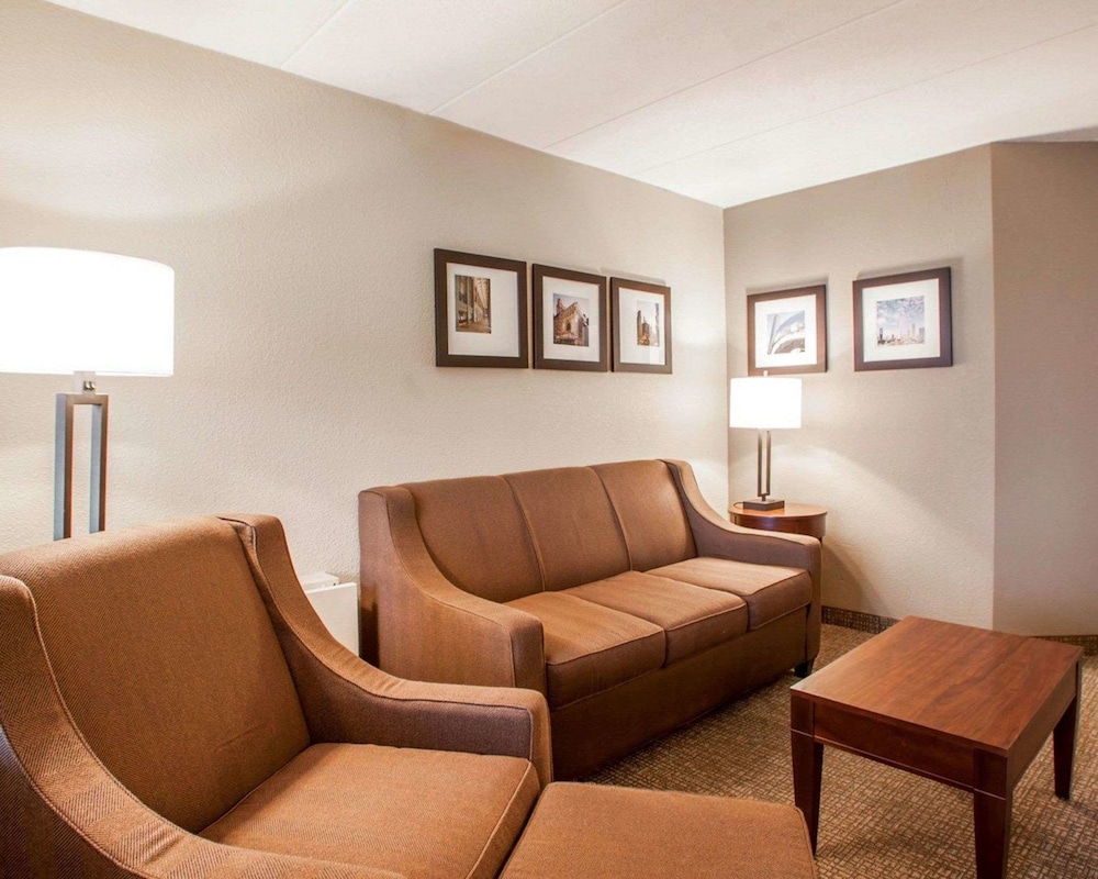 Quality Inn & Suites Orland Park - Chicago