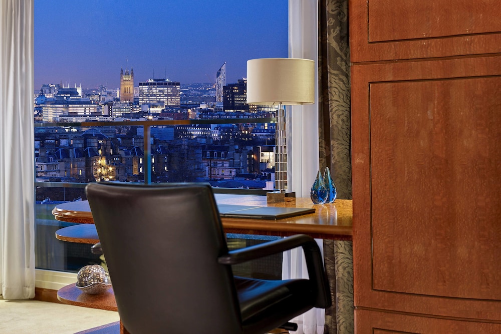 The Park Tower Knightsbridge, A Luxury Collection Hotel