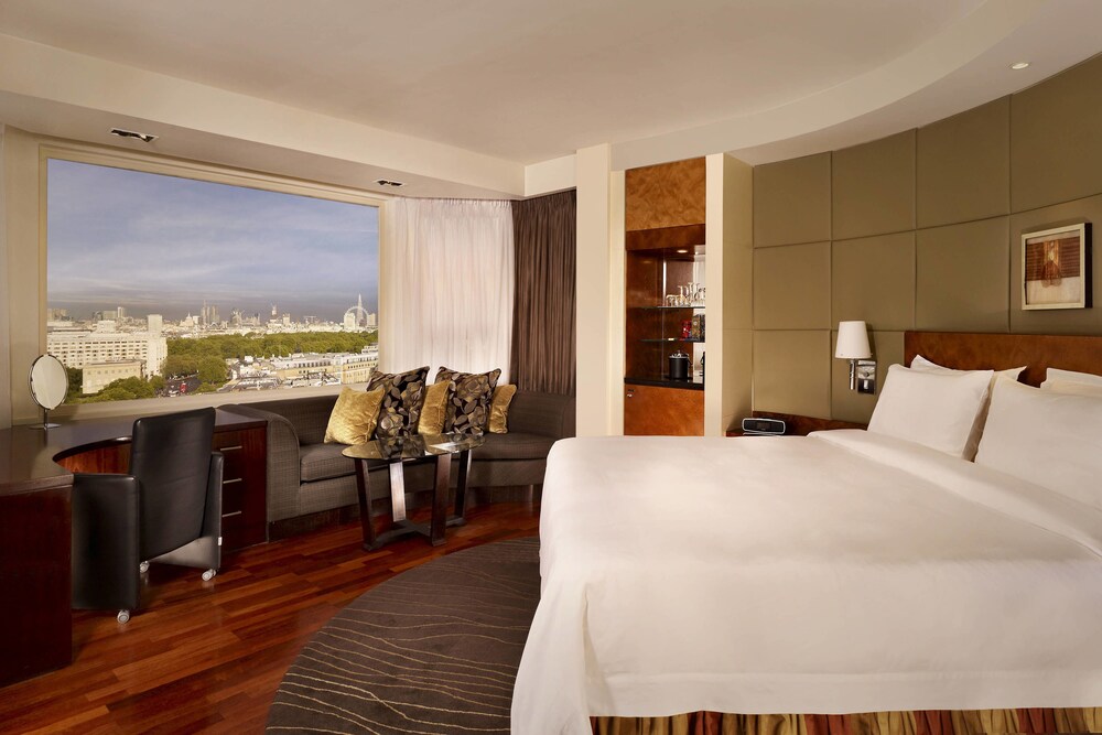 The Park Tower Knightsbridge, A Luxury Collection Hotel