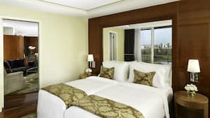 Premium bedding, minibar, in-room safe, desk