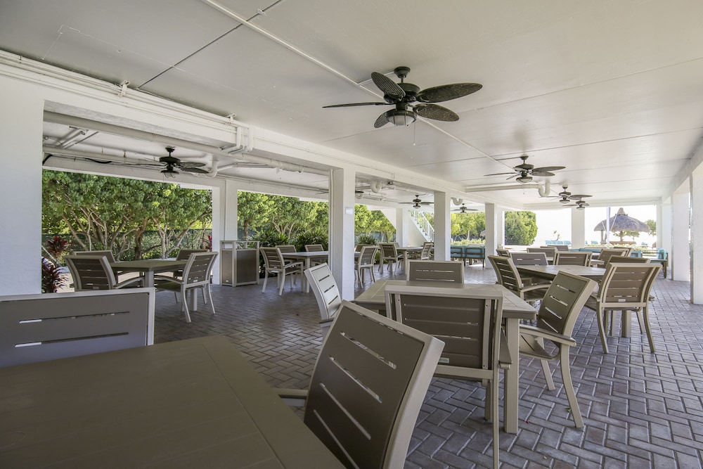 Ocean Pointe Suites at Key Largo