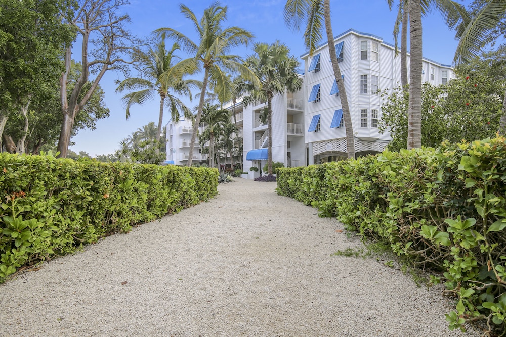 Ocean Pointe Suites at Key Largo