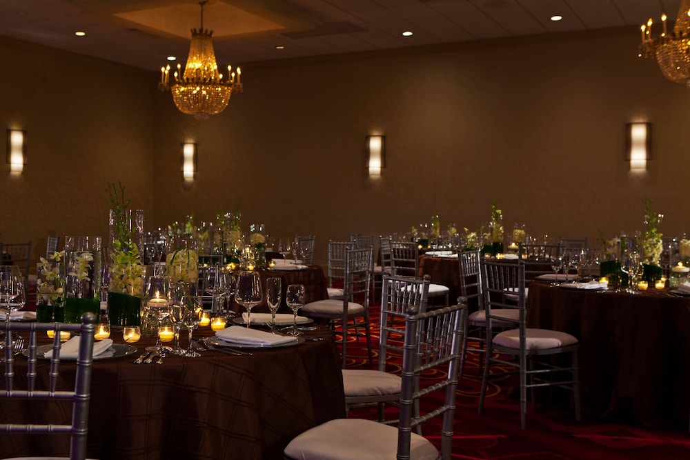 Meeting facility, Renaissance Chicago North Shore Hotel