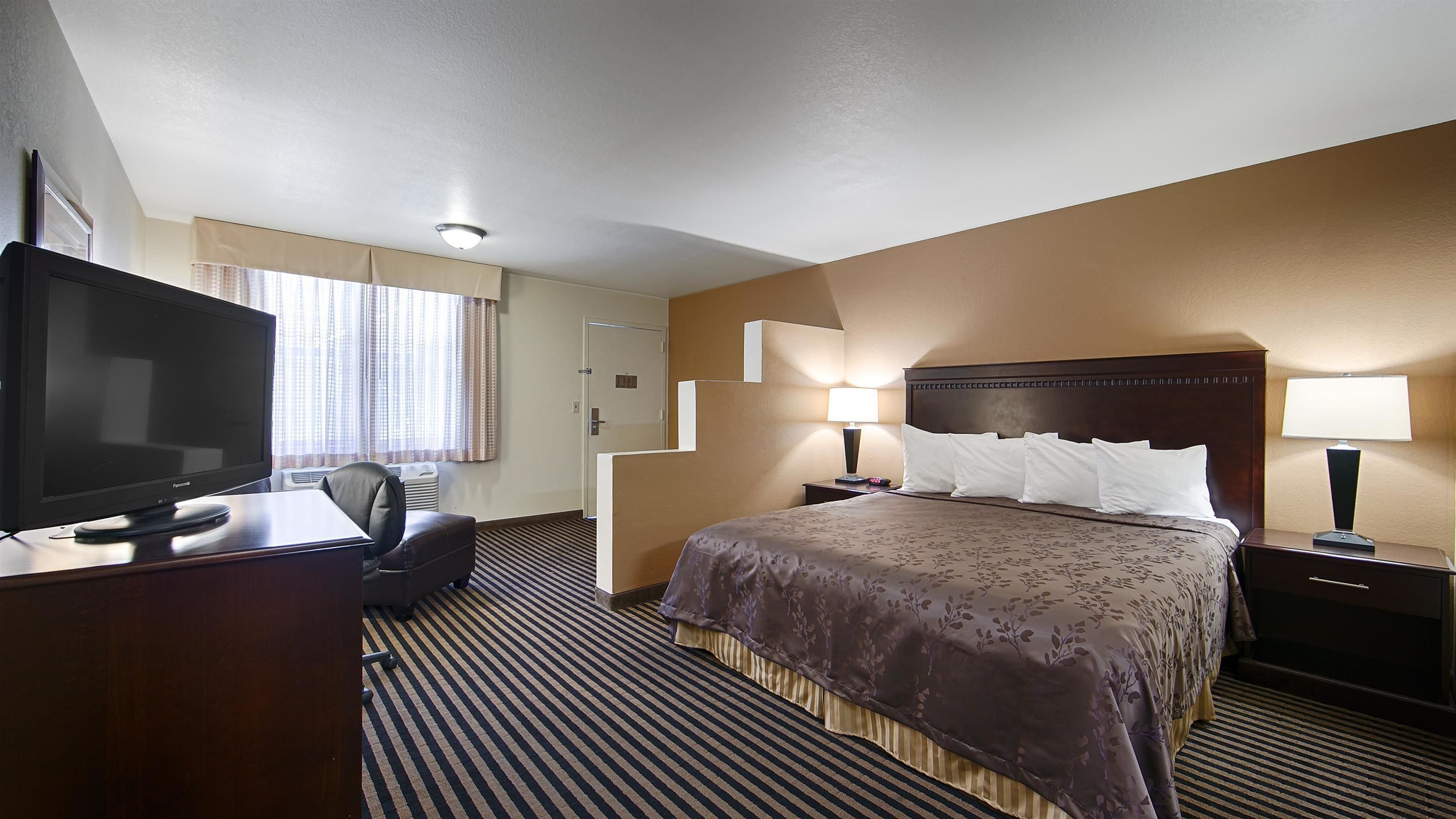 Best Western Marina State Beach In Monterey Ca Expedia