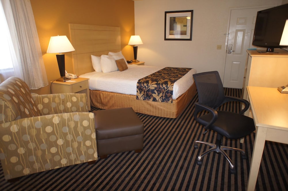 Best Western Plus Executive Inn & Suites