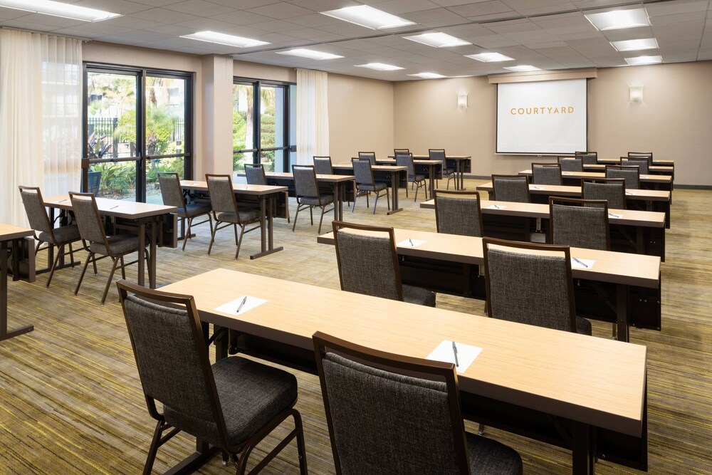 Courtyard by Marriott Tampa Westshore/Airport