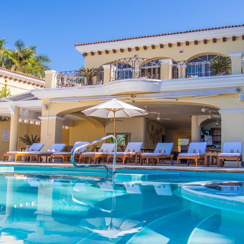 Casa Velas: another view