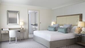 1 bedroom, Egyptian cotton sheets, premium bedding, minibar