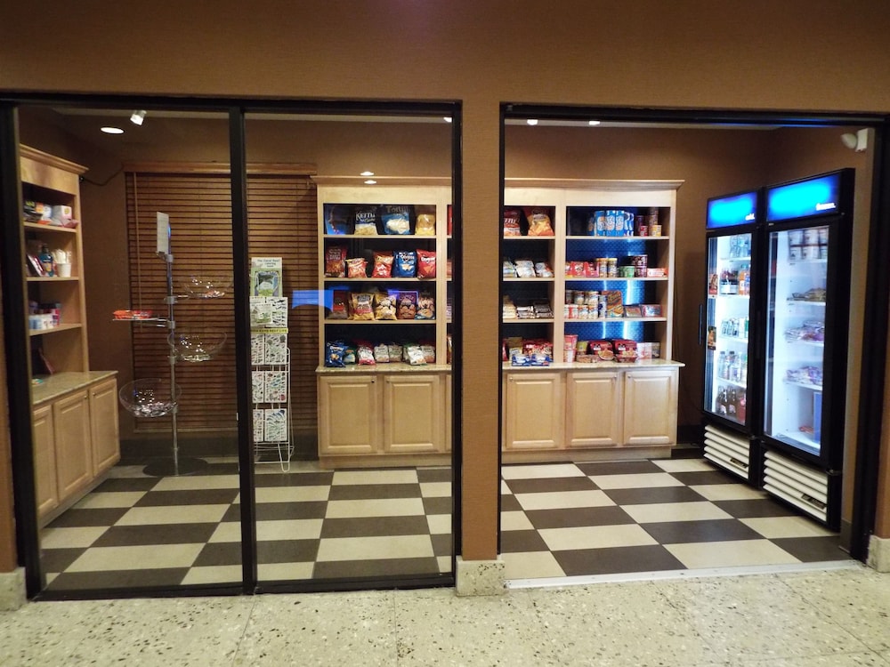 Hampton Inn Key Largo Manatee Bay: 2019 Room Prices $219 ...