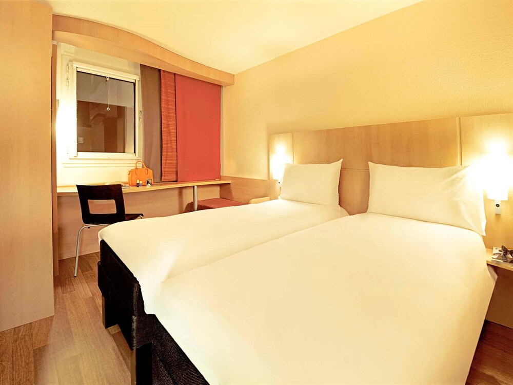 Hotel Ibis Chateau Fontainebleau Hotel Ibis Chateau Fontainebleau