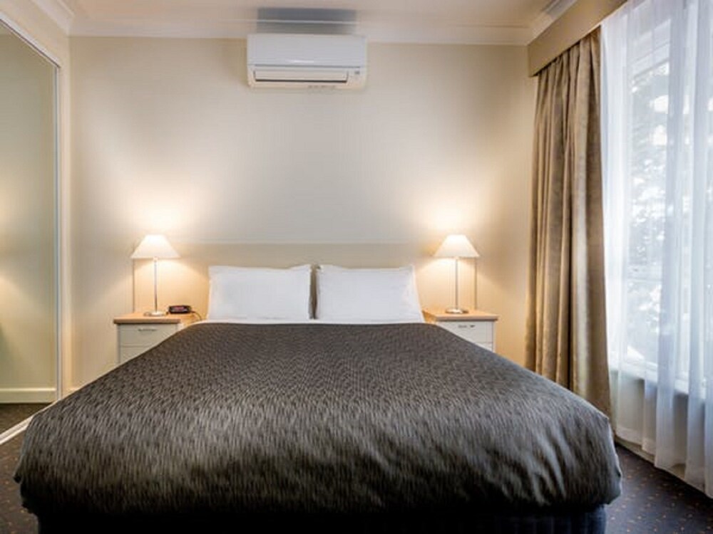 Room, Melbourne's Princes Park Motor Inn