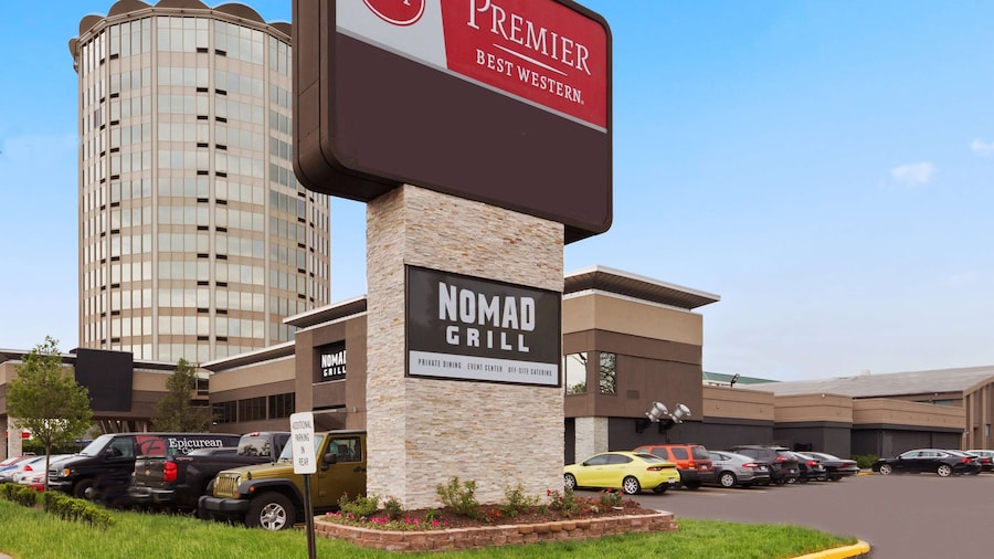 Best Western Premier Executive Residency Detroit Southfield Hotel