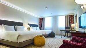 In-room safe, desk, laptop workspace, blackout drapes