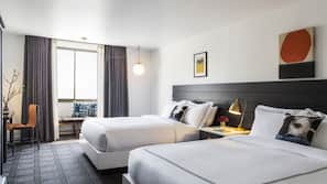 Premium bedding, in-room safe, desk, laptop workspace