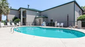 Seasonal outdoor pool
