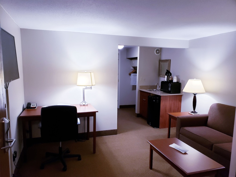 SureStay Plus Hotel by Best Western Black River Falls