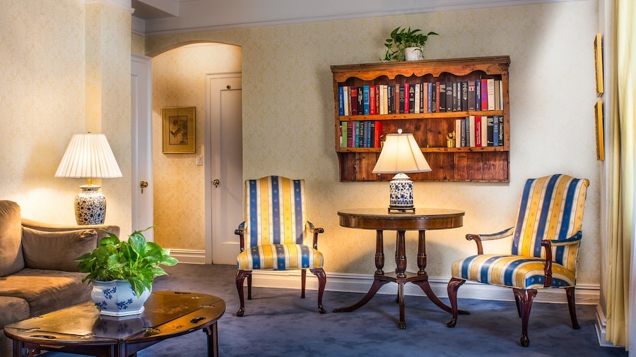 The Roger Smith Hotel