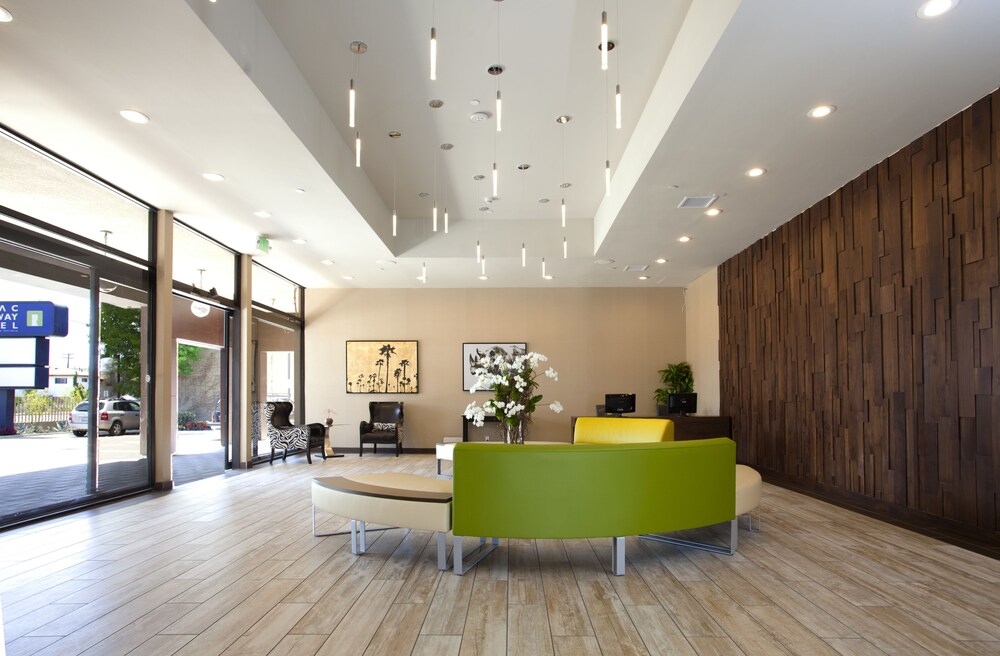 Redac Gateway Hotel In Torrance 2018 Room Prices 87 Deals Terrace Patio Featured Image Lobby