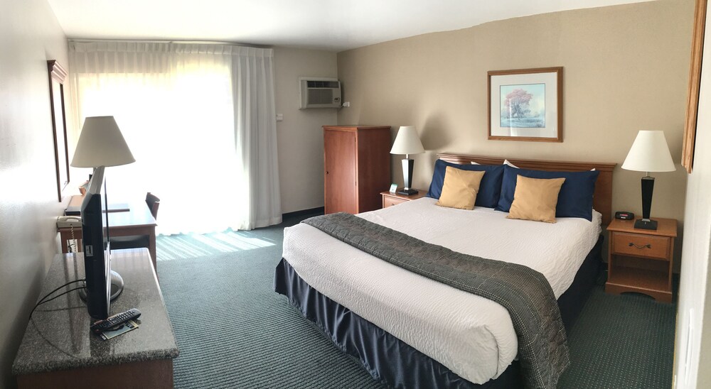 Room, King Frederik Inn