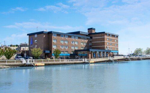 Hotels near harrington beach state park wi Outlet