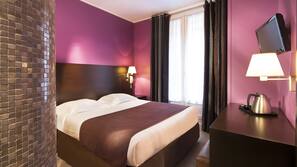Minibar, coffre-forts dans les chambres, bureau, chambres insonorisées