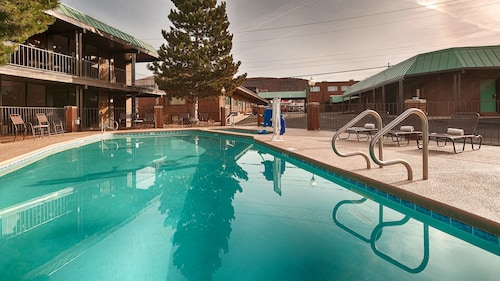 Great Place to stay El Rey Inn & Suites near Cedar City 